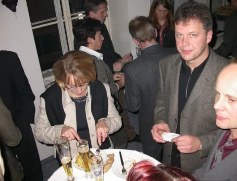 Gäste am Buffet