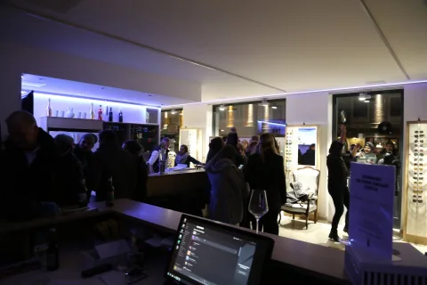 Die Theke im Verkaufsraum
